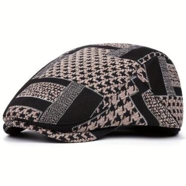 Imagem de Gorro Retrô Xadrez Geométrico - Design em Contraste Preto e Branco, - 