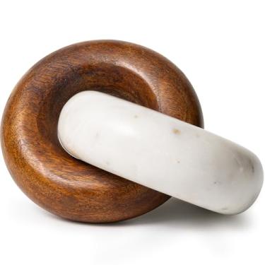 Imagem de Cork & Mill Decoração de nó de mármore e madeira - Objeto decorativo para prateleiras, estante, console, manto ou mesa lateral - Item de decoração de entrada - Peça central de mesa de centro para sala