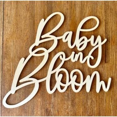 Imagem de Placa de madeira Baby in Bloom, decoração de pano de fundo de chá de bebê, revelação de gênero, anúncios de bebê, festa de 1º aniversário e suporte de parede para foto de fundo