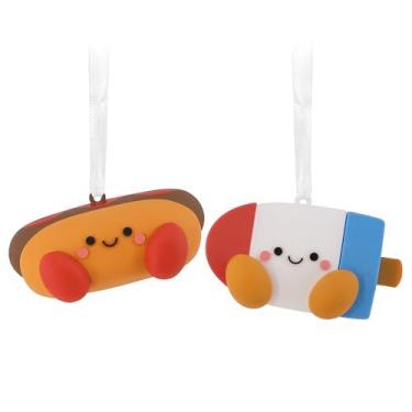 Imagem de Hallmark Enfeites magnéticos de Natal Better Together Hot Dog and Freeze Pop, conjunto de 2, presentes de comida