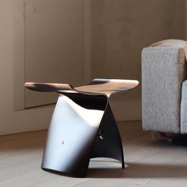 Imagem de Puffs E Pufes Pequeno Banquinho De Madeira Cadeira Estilo Borboleta Sapatos Baixos Domésticos Banquinho Para Vida No Jardim E Sala De Aula Pufe Otomano, Walnut, 44 * 41.5 * 30 cm