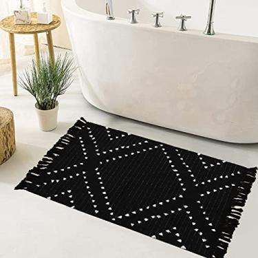 Imagem de HAOCOO Tapete de área de algodão marroquino 6 x 9 cm feito à mão moderno tapete chique Boho borla preto e bege tapete de porta lavável à máquina para sala de estar, quarto, cozinha, banheiro