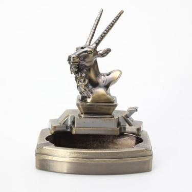 Imagem de Cinzeiro de metal para homens fumadores cinzeiro criatividade modelado animal multifuncional estilo retro vintage para mesa de escritório em casa ornamentos
