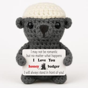 Imagem de Presente de crochê de texugo de mel para meu amor, para esposa namorada do marido namorado, mini enfeite de animal bonito exclusivo de mesa feito à mão, lembrança de aniversário de casamento para