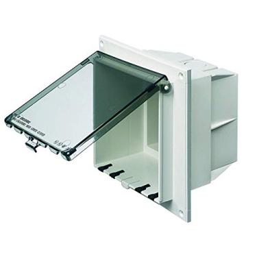 Imagem de Arlington DBVM2C-1 Caixa Elétrica Externa com Capa Impermeável para Superfícies Texturizadas/Revestimento Rígido/Stucco, Superfícies planas, Vertical/2-Gang, Clear