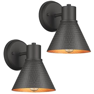 Imagem de Pacote com 2 arandelas de parede ao ar livre - luminária de parede exterior para varanda de fazenda com sombra de metal martelado, antiferrugem, impermeável, preta, luz externa para celeiro para