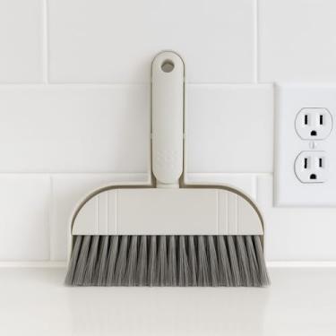 Imagem de Conjunto de Vassoura e Pá para Limpeza Cinza