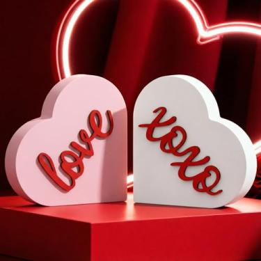 Imagem de Olanrun Decoração de Dia dos Namorados e presentes para ela, conjunto de coração de madeira XOXO Love, decoração romântica de dia dos namorados para casa, escritório, quarto, bandeja de mesa, lareira