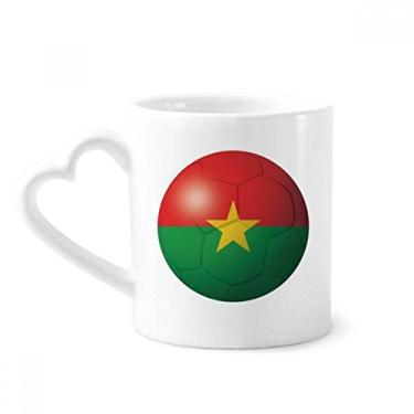 Imagem de Caneca de futebol bandeira nacional do Burkina Faso café cerâmica copo de coração de vidro