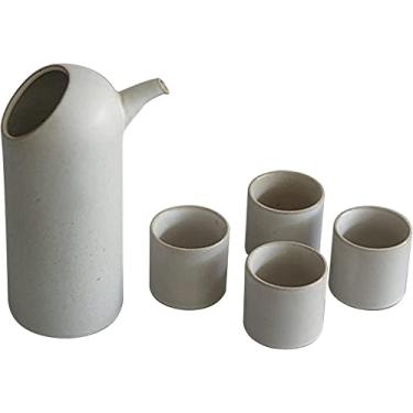 Imagem de JOEUQK Conjunto de copos de saquê japonês 5 peças tradicionais de cerâmica com 1 garrafa de servir saquê e 4 copos de saquê, branco