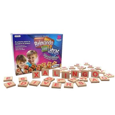 Imagem de Brinquedo Educativo Brincando com Letras Maiúsculas 36 pçs Xalingo