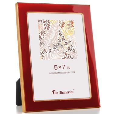 Imagem de Fun Memories Porta-retrato 12 x 18 cm – 1 porta-retrato de vidro esmaltado vermelho com borda de metal dourado e cavalete para exibição em bancadas, mesas, estantes, mesas e paredes (vermelho/dourado)