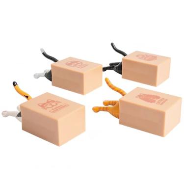 Imagem de Accoutrements Archie McPhee Racing Cats in Sacks: Kitty Playground of Endless Fun! 4-Pack, 4 Colors, Crinkly & Zoomies-Powered Cat Racer Toys (3-1/4")