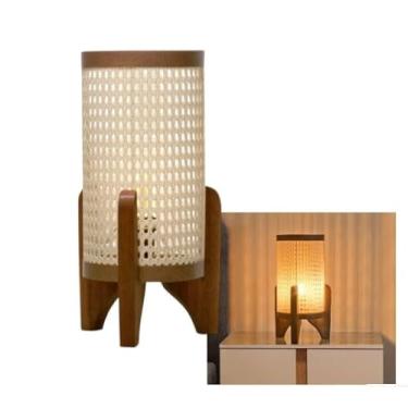 Imagem de Luminária de Mesa Rattan, Tripé em Madeira, Abajur com Cúpula em Tecido, Design Moderno