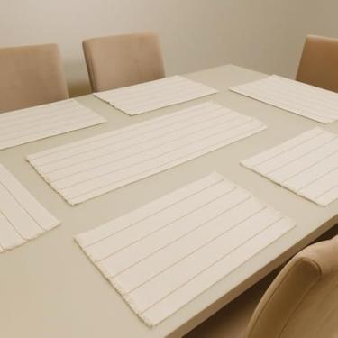 Imagem de Conjunto de 5 jogos americanos + caminho de mesa de Natal Jogos americanos de Natal Mesa de jantar Para uso doméstico(Cru com listrado bege)