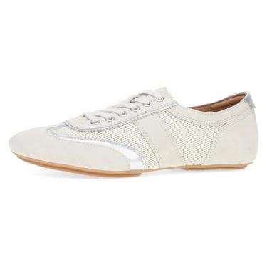 Imagem de Dansko Sapatilhas femininas Milana Slip-On Sneakerina – Tênis de balé inspirado em tênis com suporte de cunha e arco integrados – Sola de borracha leve – cabedal de couro e malha baunilha 38-40 M EUA