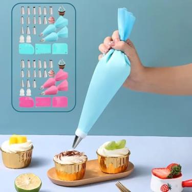 Imagem de Kit de ferramentas de decoração de bolo com 42 peças (azul + rosa) – cada conjunto inclui 2 sacos de confeitar reutilizáveis de silicone, 16 pontas de confeitar, 3 raspadores de bolo – decorações de