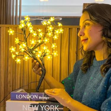 Imagem de Árvore Abajur Decoração Flor Cerejeira Cor Branco Quente, luminária bivolt