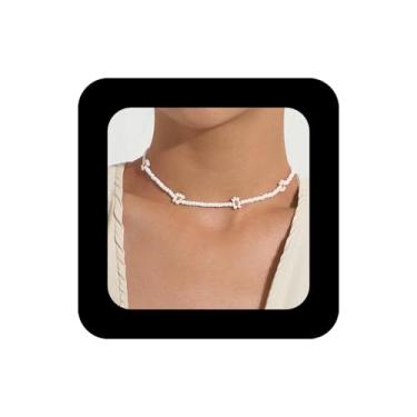 Imagem de Erimberate Colar gargantilha de contas de arroz boêmio, minimalista, flores, contas de arroz, colares, colares de contas de sementes brancas, colar pequeno de flores esmaltadas, joias para mulheres