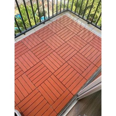 Imagem de KIT 17 PEÇAS DECK MODULAR TEXTURA MADEIRA PLÁSTICO 30x30 ÁREA EXTERNA 