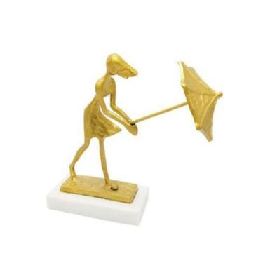 Imagem de Escultura Enfeite Mulher Guarda Chuva ao Vento Dourado Luxo - LUXdécor