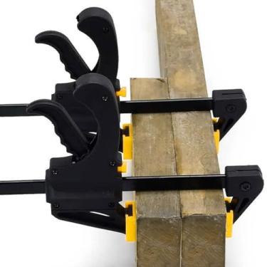 Imagem de Grampo de Aperto Rápido Profissional, Corpo em Ferro, 10 Polegadas, Sistema de Gatilho, Hastes em Nylon, Almofada PE, para Marcenaria e Reparos, 43 x 20 x 4 cm