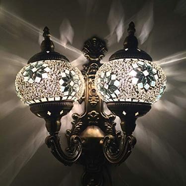 Imagem de Luminária de parede turca com mosaico e dois braços, estilo marroquino, em vidro boêmio, ideal para cabeceira, sala de estar, quarto, corredor, varanda, café ou bar.