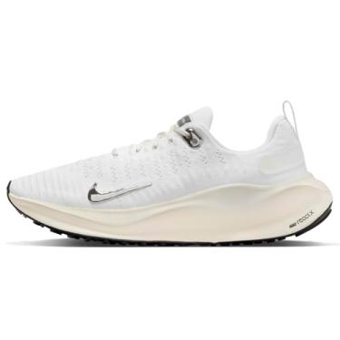 Imagem de Nike Tênis de corrida feminino InfinityRN 4 (DR2670-104, branco/vela/leite de coco/cromado), Branco/vela/leite de coco, 35