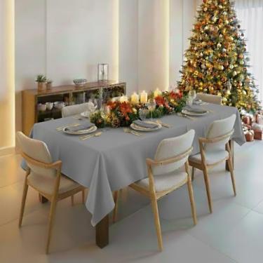 Imagem de Este conjunto de toalha de mesa de duas peças mede 2,00 x 1,40 metros e é feito de tecido Oxford premium com bordas reforçadas(Cinza)