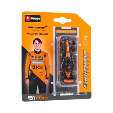 Imagem de Carro Modelo Mercedes-AMG 2025 F1 W16 1:64 Bburago George Russell Kimi