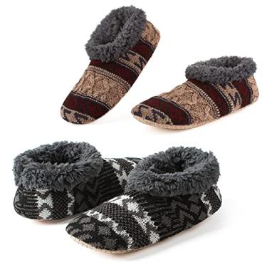 Imagem de Cozylook Pacote com 2 chinelos masculinos de sola macia, meias felpudas aconchegantes com garras antiderrapantes, presentes exclusivos para o Natal, Pacote com 2, marrom e preto, 12-13