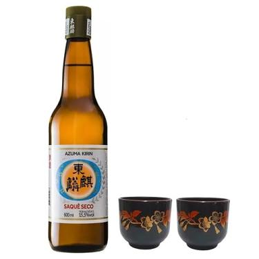 Imagem de Kit 01 Saquê Seco Azuma Sake Kirin Comum + 02 Copo Guinomi (ÚNICO, Flor Sakura)