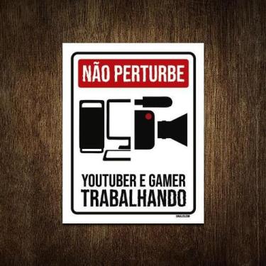 Imagem de Placa Decorativa Youtuber Gamer Trabalhando Pc 27X35 - Sinalizo.Com