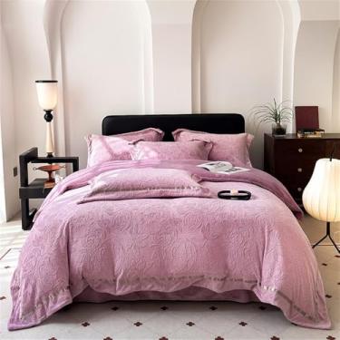 Imagem de Conjunto de quatro peças de lã de leite grossa e leve para o inverno, com detalhes esculpidos. Inclui lençol de lã coral dupla face, capa de edredom, na cor ameixa, tamanho queen (4 peças).