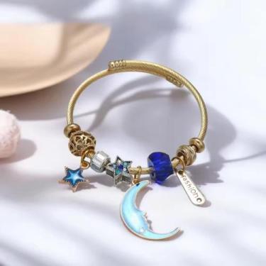 Imagem de Bracelete Pulseira Dourada Ajustável Com 7 Berloques - Yi Nan