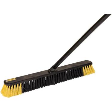 Imagem de Vassoura gari 60cm 5 fileira cepa plástica cabo madeira plastificado c