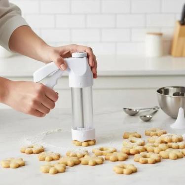 Imagem de Máquina de Biscoitos Biscoiteira c/ 18 Moldes Cookie Bolacha - Yeet