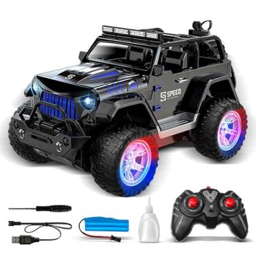 Imagem de Carro de Controle Remoto 1:16 com Spray, Luzes e Som, 2.4GHz, 4x4 Off-road, Resistente a Impactos, Bateria 3.7V 500mAh - Preto