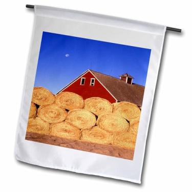 Imagem de 3dRose Fardos de feno de celeiro de fazenda empilhados bandeira de jardim, 30,48 x 45,72 cm (fl_285107_1), varia