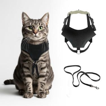 Imagem de A1 Home Collections Peitoral e coleira para gatos à prova de fuga, colete macio ajustável, malha confortável e tiras longas, fácil controle, arnês de caminhada seguro para gatos (médio)