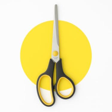 Imagem de Tesoura Amarela Multiuso Ergonômica Inox para Cozinha, Costura, Papel, Escritório e Artesanato – Corte Preciso e Resistente para Uso Doméstico e Comercial.