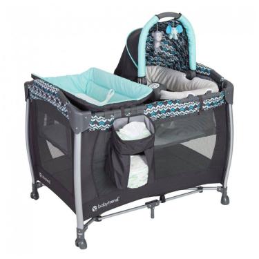 Imagem de Berço Cercado Portátil com 2 Brinquedos que se Converte em Cadeira Balanço Independente, Baby Trend, Preto e Azul