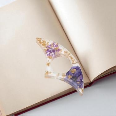 Imagem de Generic 1 peça marcador de livro floral triângulo anel marcador de página resina colorido 8 x 4 cm
