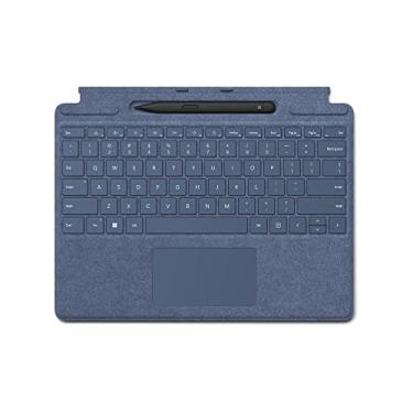 Imagem de Teclado Surface Pro Signature, teclas retroiluminadas e trackpad grande, material Alcantara durável e suave, cor safira, 25,4 x 31,8 x 1,8 cm