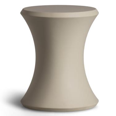 Imagem de Coast Modern Mesa lateral externa – Espreguiçadeira para piscina interna ou pátio – Móveis para todos os climas para prateleira de sol de até 38 cm – Areia