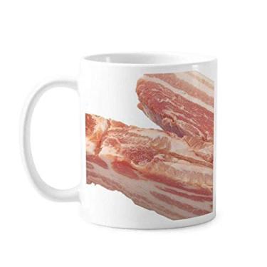 Imagem de Caneca de cerâmica com textura de comida de carne crua de porco gordo xícara de porcelana de café