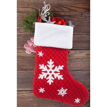 Imagem de Meia de Natal para crianças em família, meia de veludo com floco de neve vermelha para Natal, casa, lareira, enfeites de pendurar, suprimentos de decoração de festa, meia de Natal tradicional para