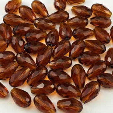 Imagem de YUEXIGO 200 peças de contas de cristal de gota de 3 x 5 mm para fabricação de joias, contas espaçadoras de vidro em forma de gota com furo vertical facetado para sinos de vento, pulseira, brinco