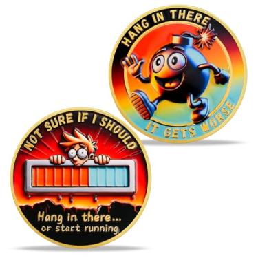 Imagem de Freemasoner Moeda de desafio Hang in There Moeda motivacional engraçada com humor e positividade presente exclusivo para alívio do estresse, inspiração e resiliência mental