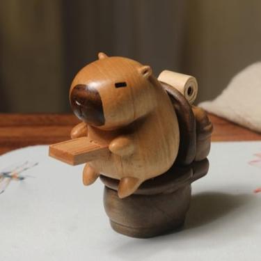 Imagem de OWADAR Conjunto de estatueta de capivara de madeira feita à mão, capivara magnética de madeira de faia no banheiro, decoração de casa, brinquedo de capivara fofo, presente de decoração de prateleira